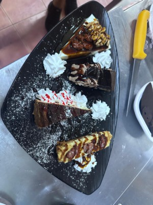 SURTIDO DE POSTRES (por cada dos pax)